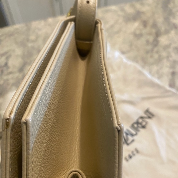 YSL Yves Saint Laurent beautiful vintage bag with gold hardware - Picture 15 of 17